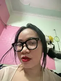 Emmiuuuu03 — 在 stripchat 直播的网络摄像头模特