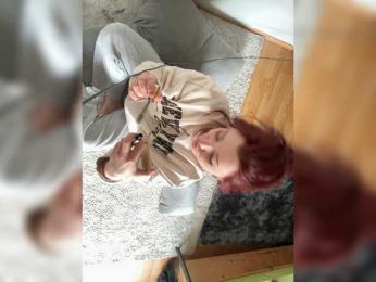 Littleslave1 — Bongacams stream photo (Apr 2026)