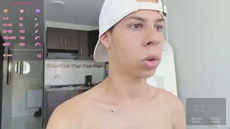 grey___27 — Stripchat stream photo (Mar 2026)