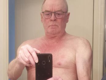 ElioJames — 在 livejasmin 直播的网络摄像头模特