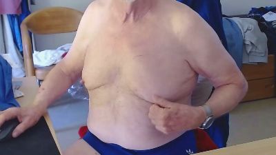 oldie76 — 在 cam4 直播的网络摄像头模特