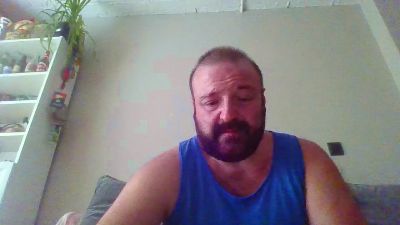 Lucho_MADRID46 — 在 cam4 直播的网络摄像头模特