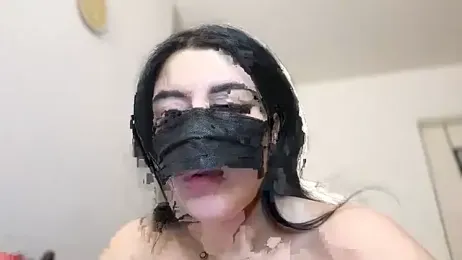 MiraHabibtek — 在 stripchat 直播的网络摄像头模特