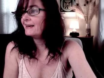 raven_feathers — Chaturbate stream photo (Mar 2026)