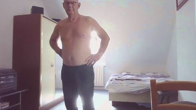 antoinetoutnu1 — Cam4 stream photo (Sep 2026)