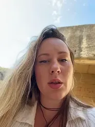 Mona_Plus — 在 stripchat 直播的网络摄像头模特