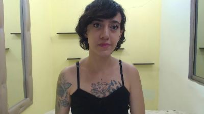 romina_white18 — 在 cam4 直播的网络摄像头模特