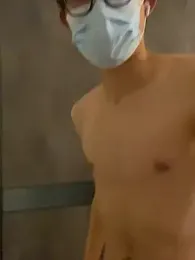 zhsase — 在 stripchat 直播的网络摄像头模特