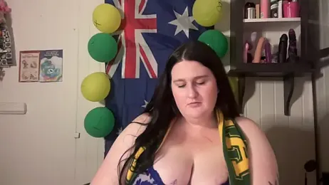 xopeachybaby — 在 stripchat 直播的网络摄像头模特