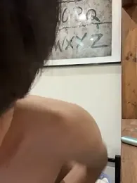 nlxq_ll — 在 stripchat 直播的网络摄像头模特