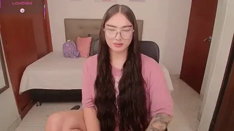 Miley_Baker — 在 stripchat 直播的网络摄像头模特