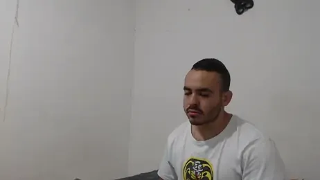 thitat_lovers — Stripchat stream photo (Jun 2025)