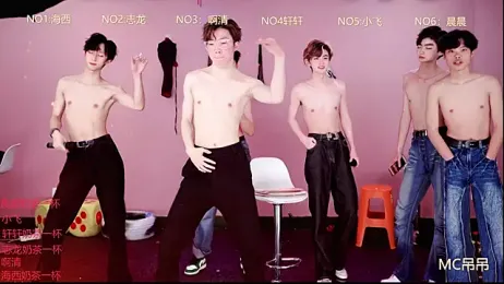 S-Lucky1 — 在 stripchat 直播的网络摄像头模特