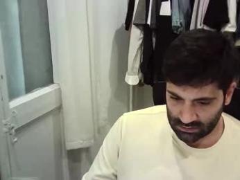italianboybcn — 在 chaturbate 直播的网络摄像头模特
