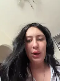 AdinaKan — 在 stripchat 直播的网络摄像头模特