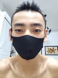 xingyintaidi — 在 stripchat 直播的网络摄像头模特
