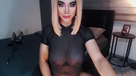 10inDominantAica — Stripchat stream photo (Aug 2026)