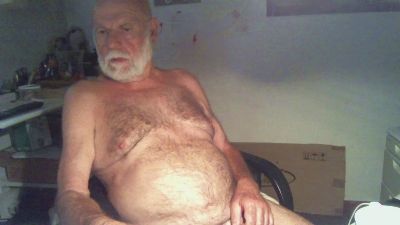 Seniorhengst — 在 cam4 直播的网络摄像头模特