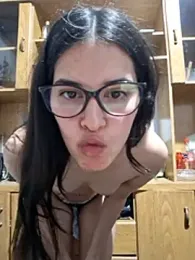 Brilenn — stripchat