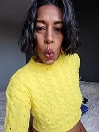 Goldenlace — Stripchat stream photo (Mar 2026)