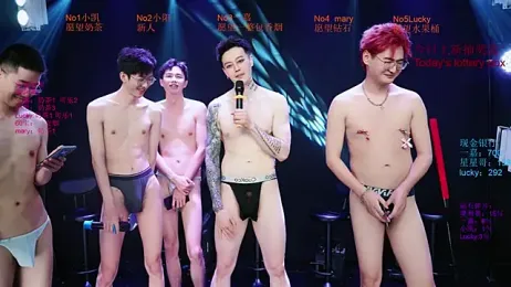 Gaogaoi-001 — 在 stripchat 直播的网络摄像头模特