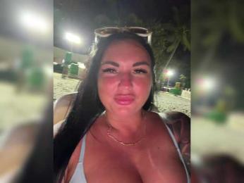 KROSHKA_N — 在 bongacams 直播的网络摄像头模特