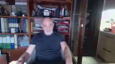 Jonnie696969 — 在 cam4 直播的网络摄像头模特