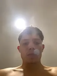 apoloruso — Stripchat stream photo (Oct 2025)