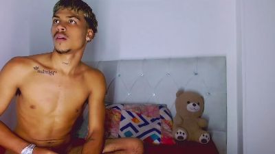 angel_foxc_ — Cam4 stream photo (Jul 2026)