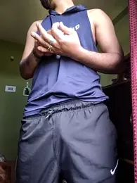 Rinku5553 — 在 stripchat 直播的网络摄像头模特