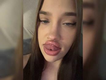 Glossmixdoll — Bongacams stream photo (Sep 2026)