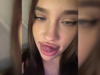 Glossmixdoll — Bongacams stream photo (Sep 2026)