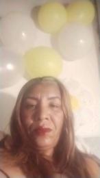 Sureyalove — Cam4 stream photo (Aug 2026)