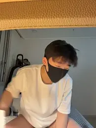 k-kinky — 在 stripchat 直播的网络摄像头模特