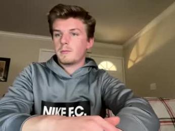 deeyungguy — 在 chaturbate 直播的网络摄像头模特