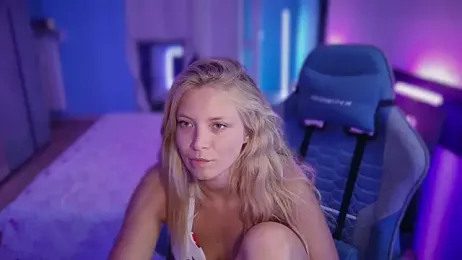 AnastasiaAniess — 在 stripchat 直播的网络摄像头模特