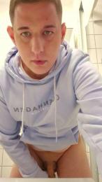 olli_36 — 在 cam4 直播的网络摄像头模特