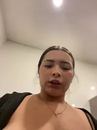 aneesa_darzi — Stripchat stream photo (Feb 2025)