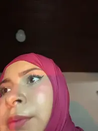 aneesa_darzi — Stripchat stream photo (Apr 2026)