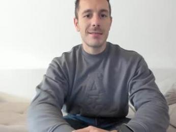 roberto4ever — 在 chaturbate 直播的网络摄像头模特