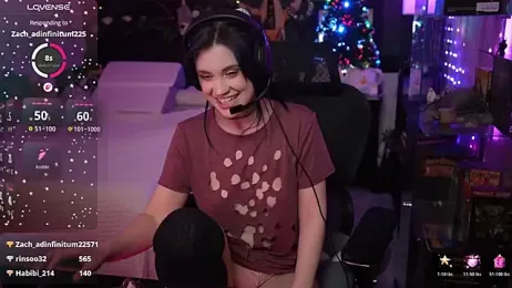 littlelune — Stripchat stream photo (Dec 2025)