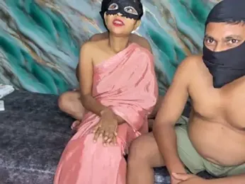 Sassywildcouple_ — 在 stripchat 直播的网络摄像头模特