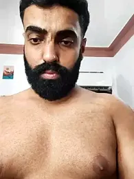 moustache72 — 在 stripchat 直播的网络摄像头模特