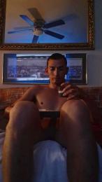 BadboyMijares — Cam4 stream photo (Aug 2026)