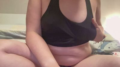 anna2381 — 在 cam4 直播的网络摄像头模特