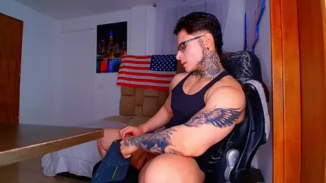 DennisWalkerr — 在 stripchat 直播的网络摄像头模特