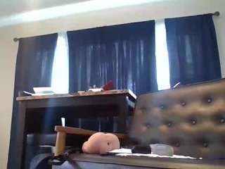 legion-mac — 在 camsoda 直播的网络摄像头模特