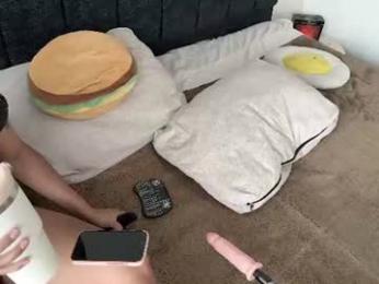 2summerlove2 — 在 chaturbate 直播的网络摄像头模特