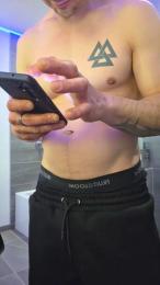 Adamd925 — 在 cam4 直播的网络摄像头模特