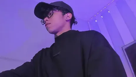 AkazaBoy_ — 在 stripchat 直播的网络摄像头模特